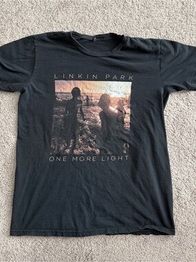 Linkin Park One More Light T Shirt Small Black Band Tee 19x25